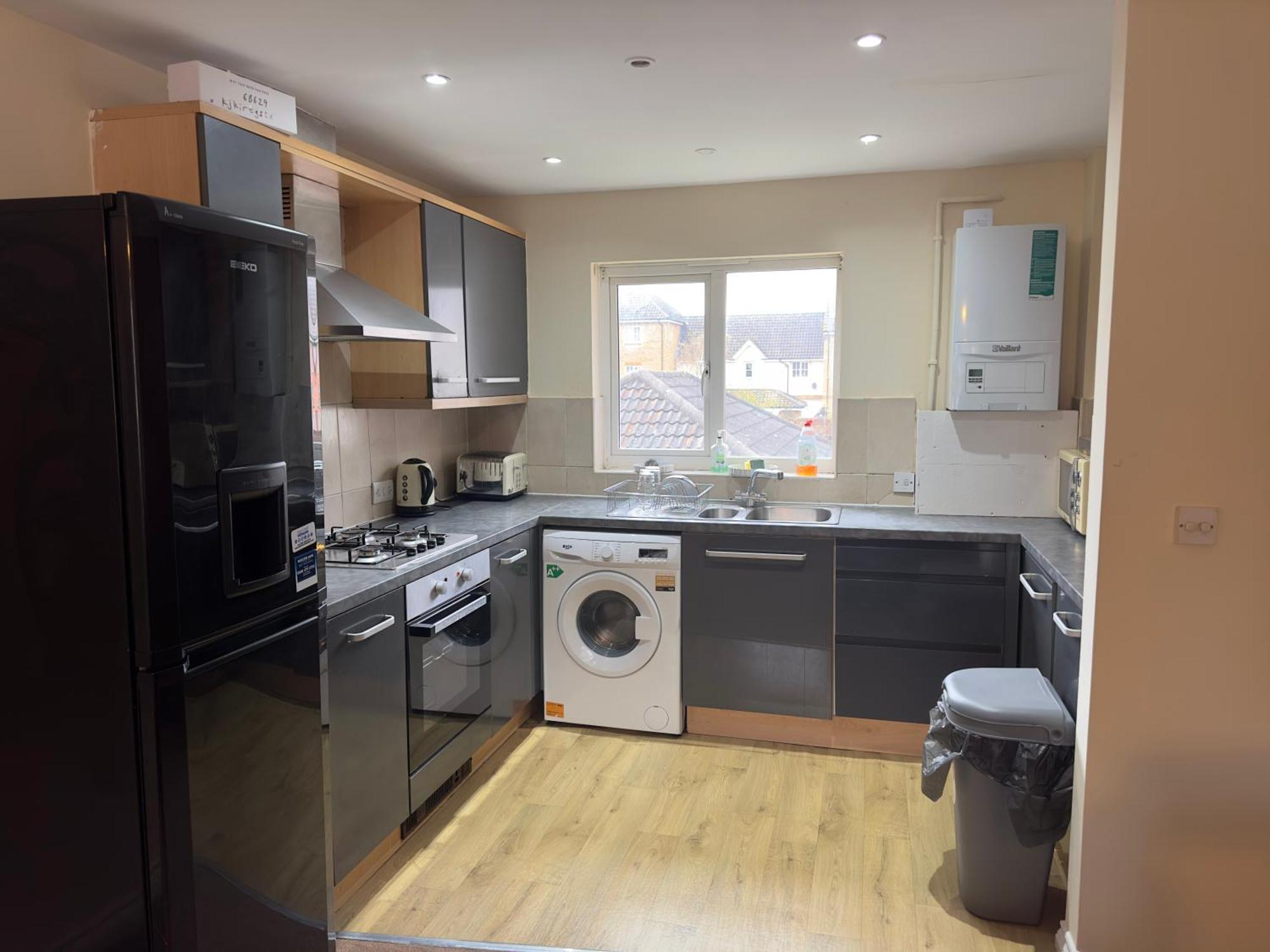 Lovely 2 Bedroom Family Holiday Home Thamesmead  Esterno foto